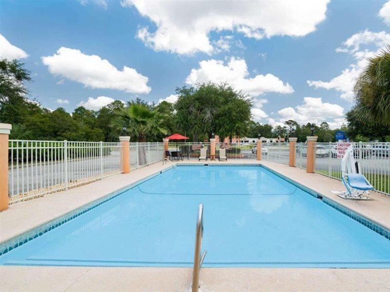 Baymont By Wyndham Hinesville Fort Stewart Area Exteriör bild