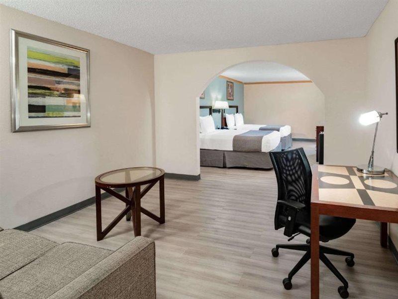 Baymont By Wyndham Hinesville Fort Stewart Area Exteriör bild