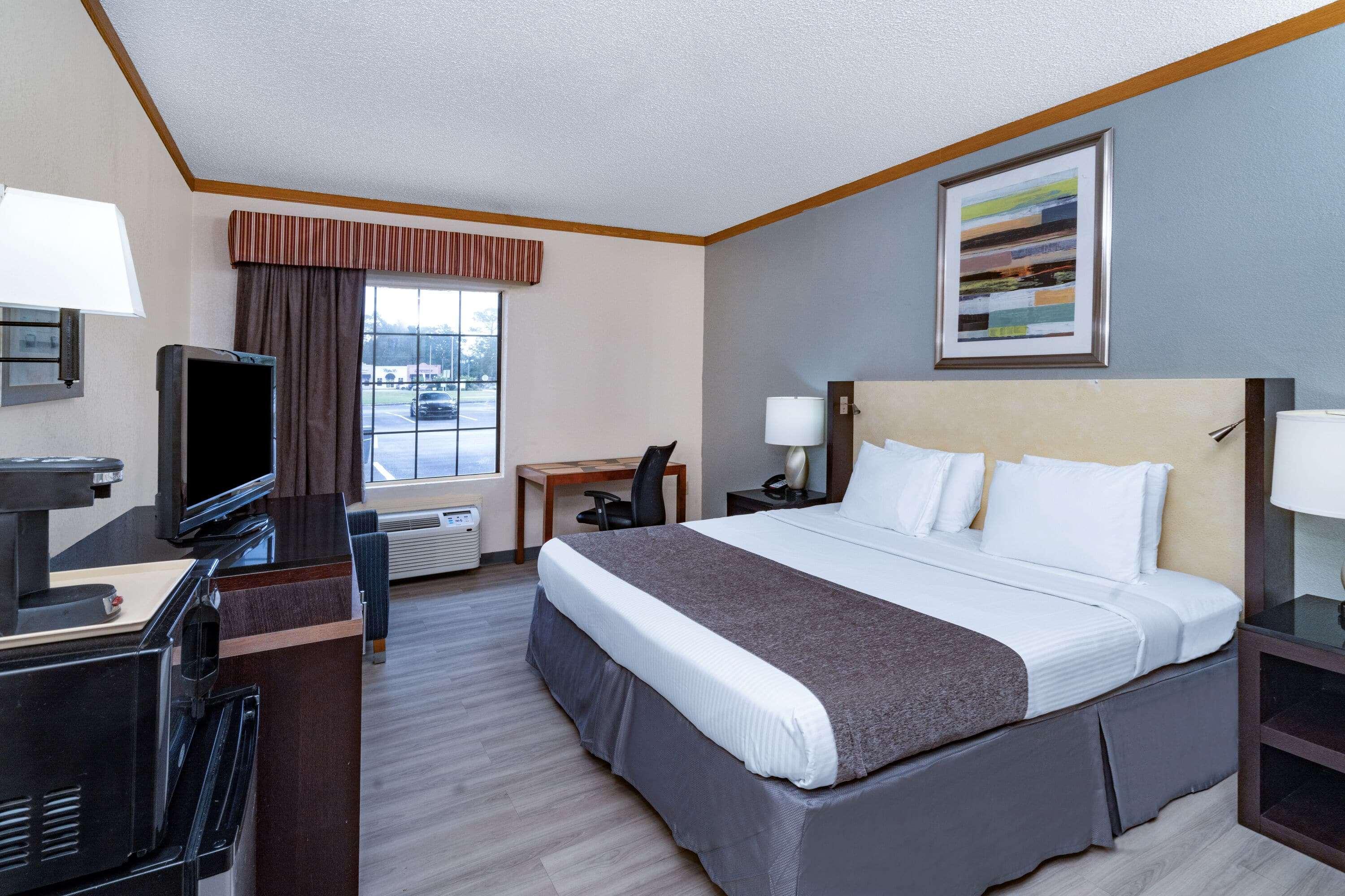 Baymont By Wyndham Hinesville Fort Stewart Area Exteriör bild
