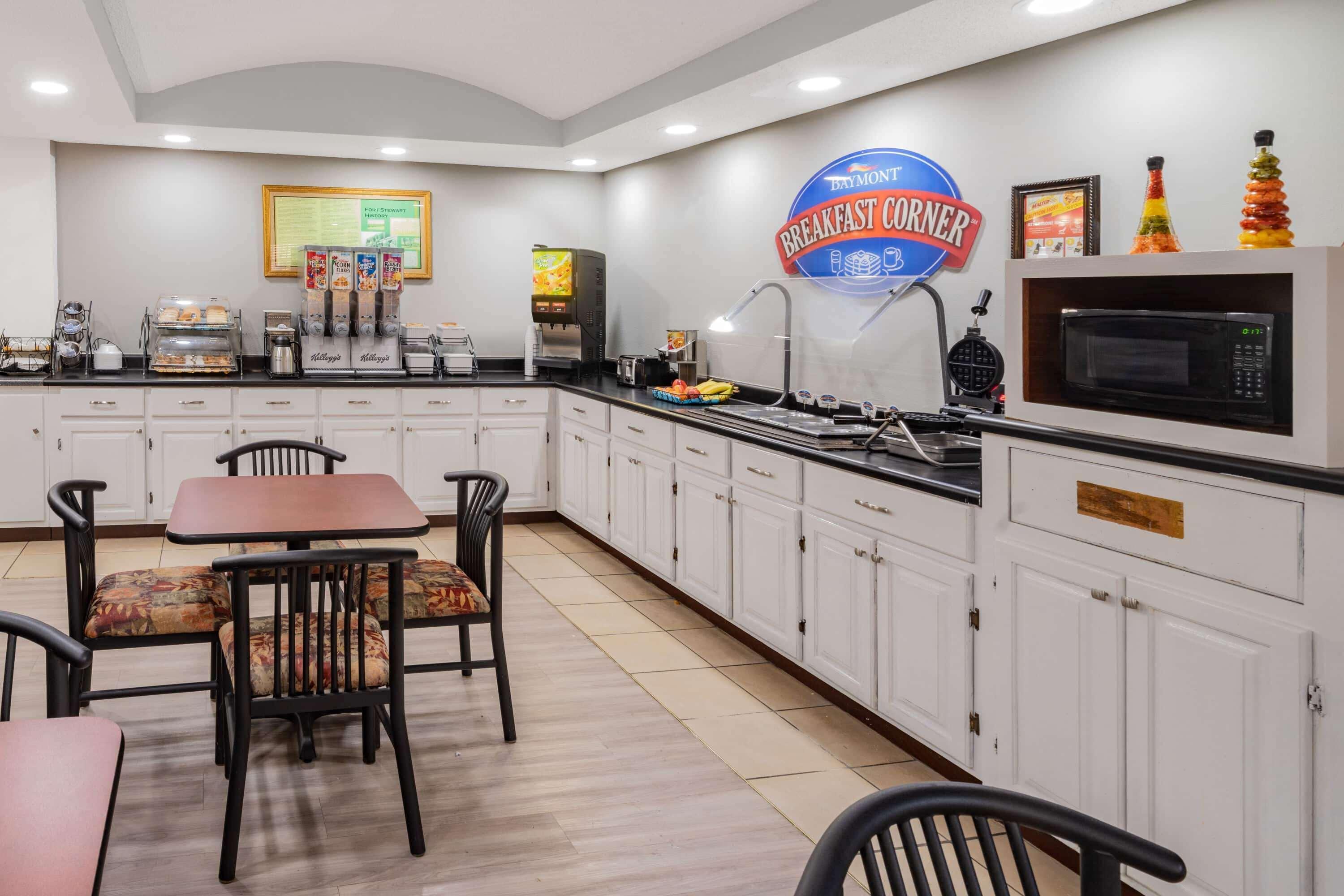 Baymont By Wyndham Hinesville Fort Stewart Area Exteriör bild