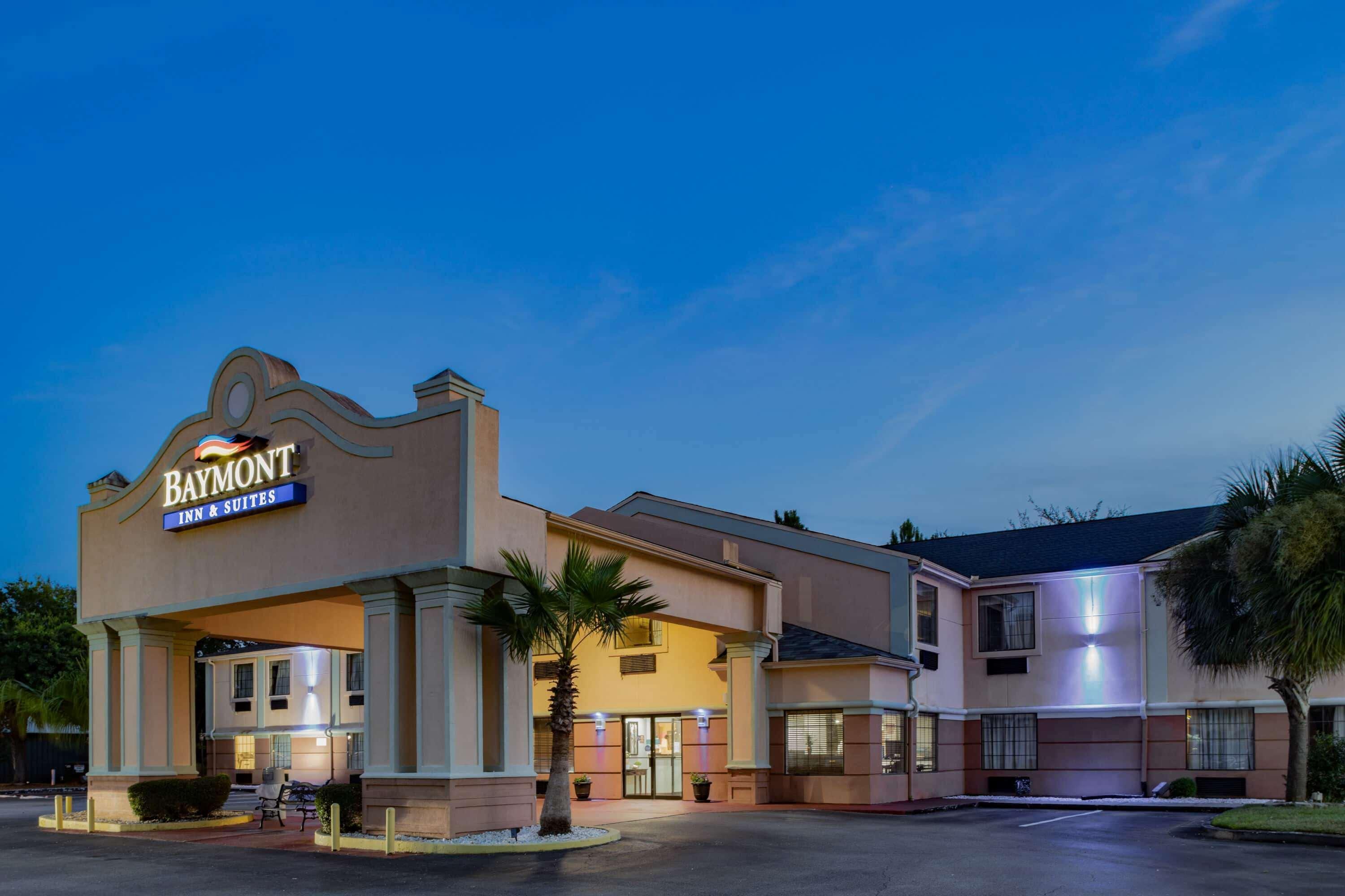 Baymont By Wyndham Hinesville Fort Stewart Area Exteriör bild