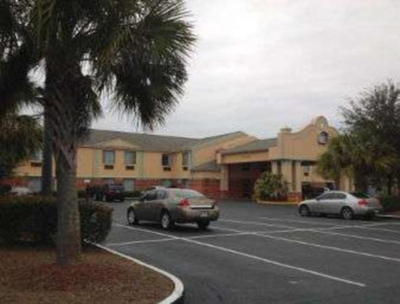 Baymont By Wyndham Hinesville Fort Stewart Area Exteriör bild