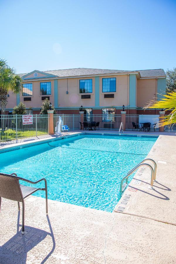 Baymont By Wyndham Hinesville Fort Stewart Area Exteriör bild